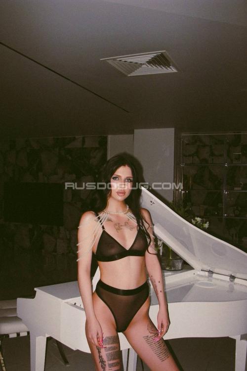 Проститутка Яночка, Питера у метро Горьковская