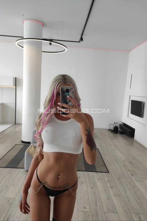 Проститутка Алёна Инди, Питера у метро Комендантский проспект