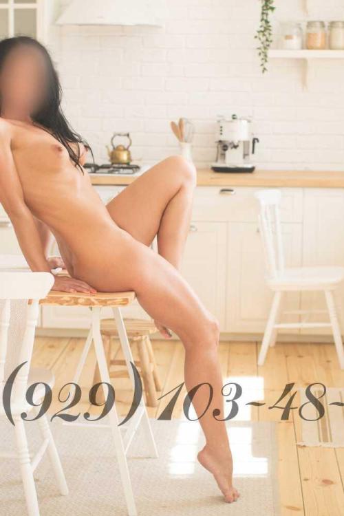 Проститутка Рената, Питера у метро Новочеркасская