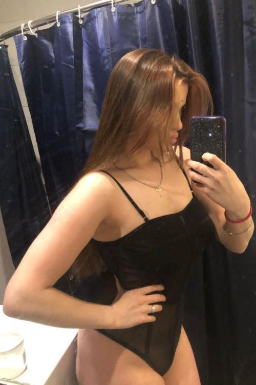 Проститутка Ксения, СПб у метро Купчино Проститутка Ксения, СПб у метро Купчино