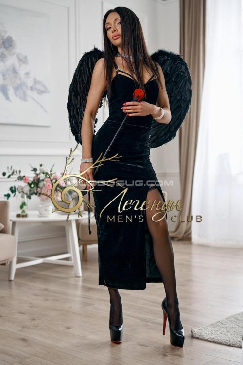 Проститутка Марта, Питера у метро Маяковская