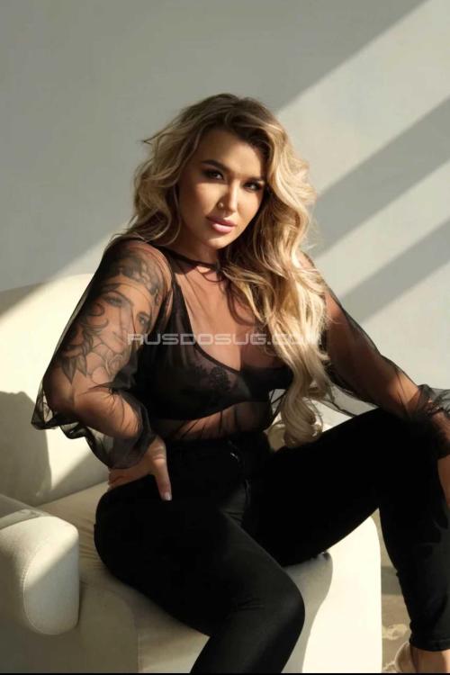 Проститутка Алиса, Питера у метро Выборгская