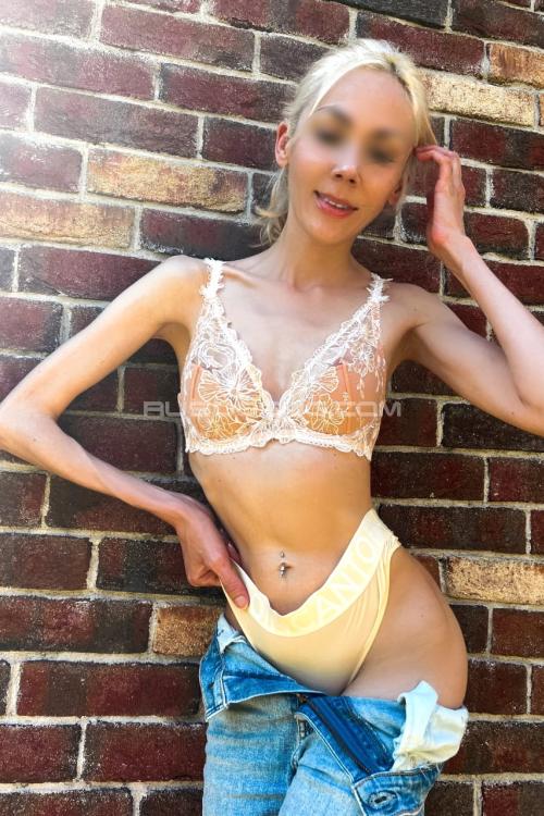 Проститутка Рита, в Питере у метро Приморская