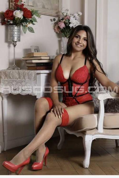 Проститутка Милана Инди, Питера у метро Звёздная