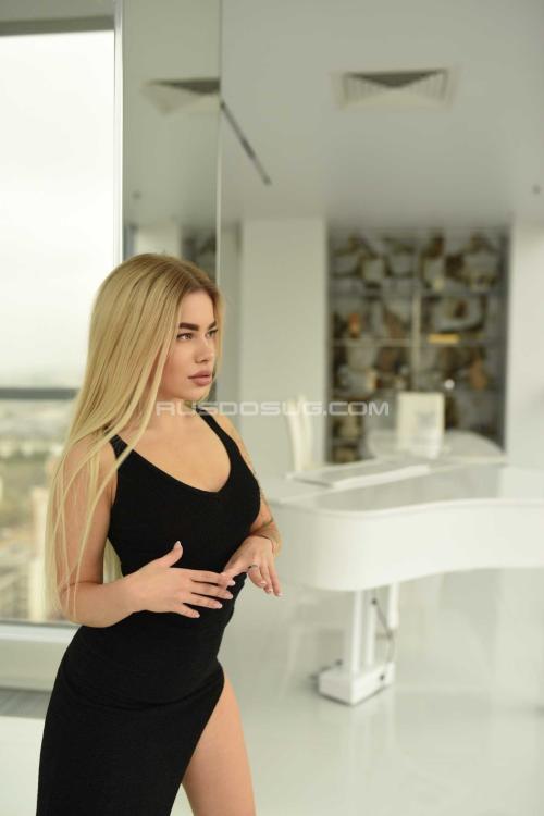 Проститутка Ульяна, в Питере у метро Международная