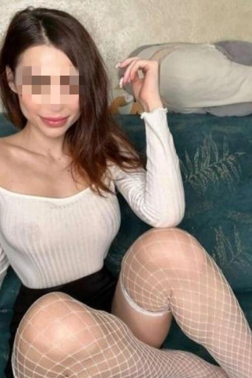 Проститутка Алиса Инди, Питера у метро Дунайская