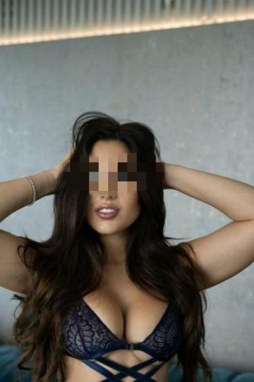 Проститутка Ева , СПб у метро Парк Победы