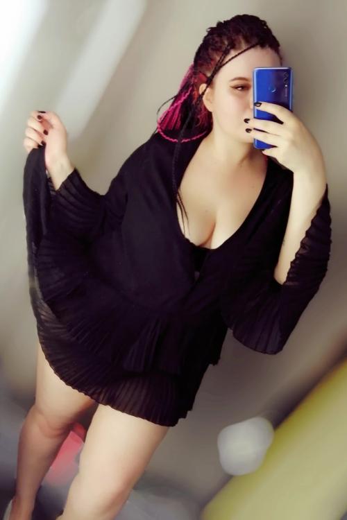 Проститутка Эля дома одна, Питера у метро Ломоносовская