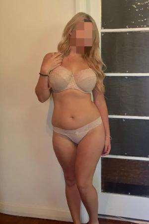 Проститутка Женечка, Питера у метро Улица Дыбенко