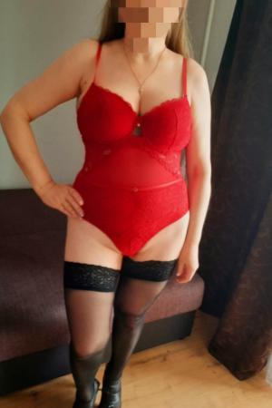 Проститутка Лана, СПб у метро Рыбацкое