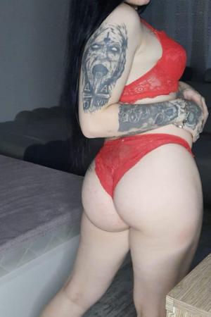 Проститутка Дьяволица Арина, Питера у метро Комендантский проспект