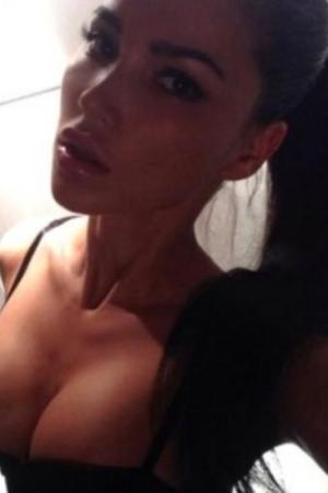 Проститутка Софья, СПб у метро Горьковская