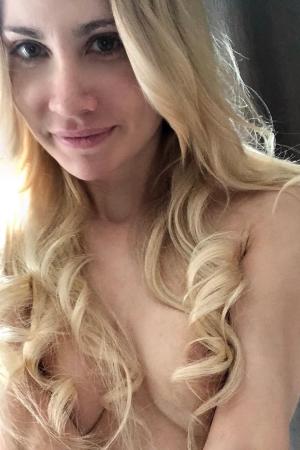 Проститутка Лера, СПб у метро Василеостровская