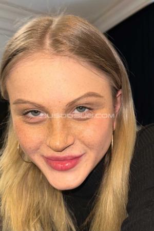 Проститутка Сэйлормун, Питера у метро Крестовский остров