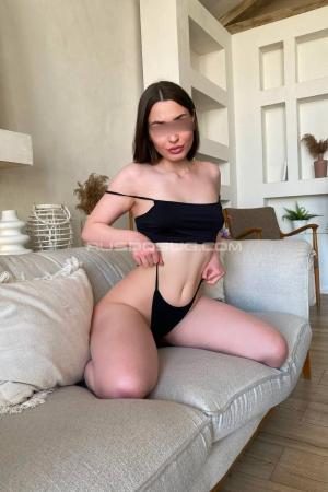 Проститутка Лайла, Питера у метро Лесная