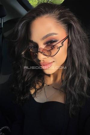 Проститутка Маша, Питера у метро Московская