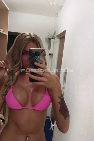 Проститутка Алёна Инди, Питера у метро Комендантский проспект