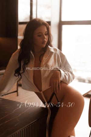 Проститутка Слава, Питера у метро метро Звёздная