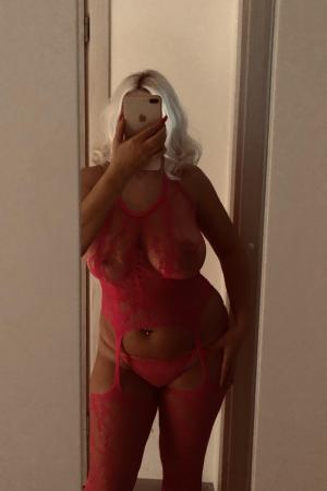 Проститутка Катя, Питера у метро Комендантский проспект