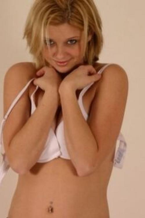 Проститутка лара, в Москве у метро Южная