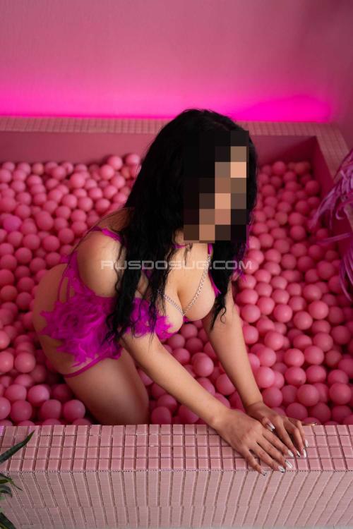 Проститутка Ноза, Москва у метро Молодёжная