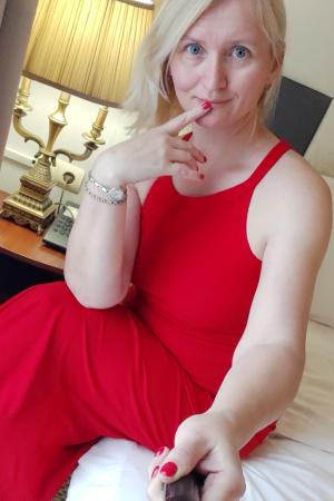 Проститутка Леночка , в Москве у метро Китай-город