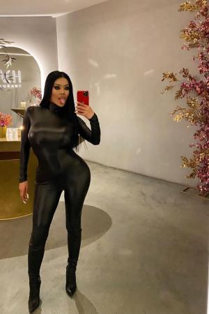 Играю со своими дырочками по ватсап | Доска Интим объявлений в Москве