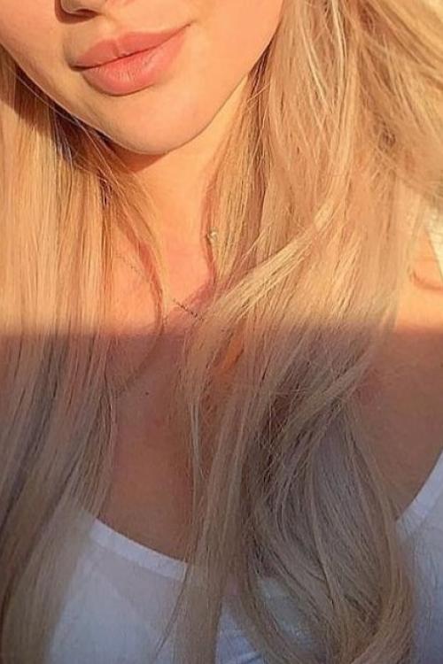 Девушка Проститутка в Питере у метро Владимирская