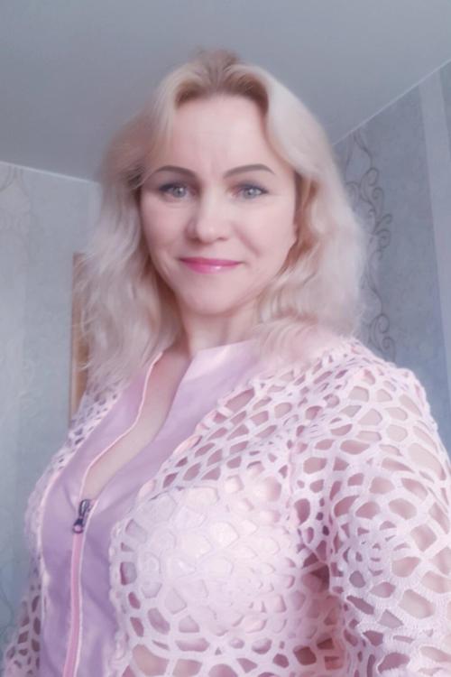 Девушка Проститутка в Питере у метро Проспект Ветеранов