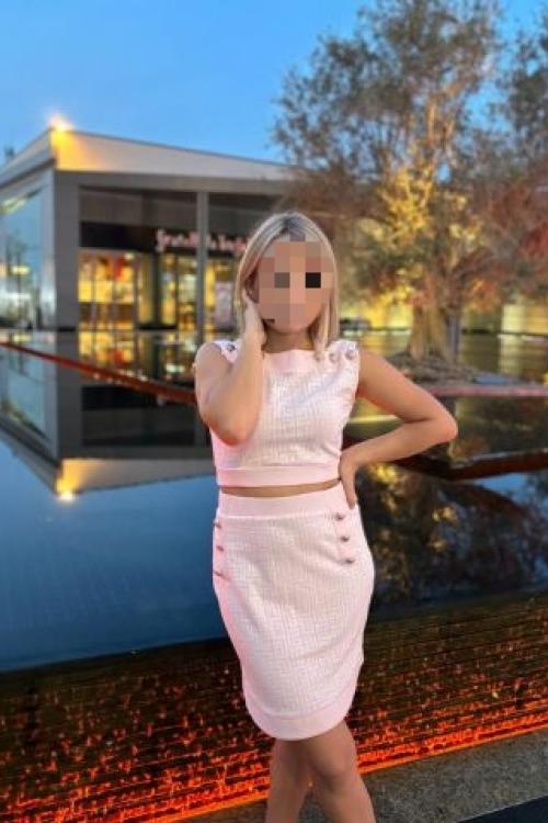 Девушка Проститутка в Питере у метро Ломоносовская