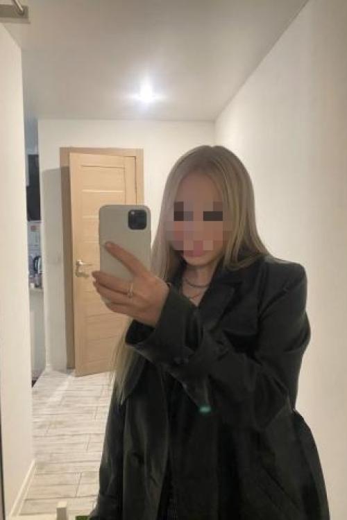 Девушка Проститутка в Питере у метро Проспект Большевиков