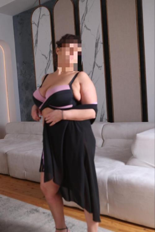 Девушка Проститутка в Питере у метро Академическая