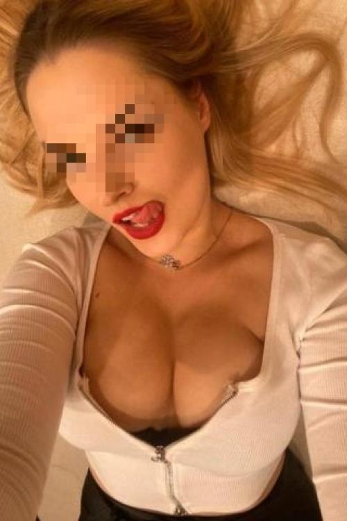 Девушка Проститутка в Питере у метро Улица Дыбенко