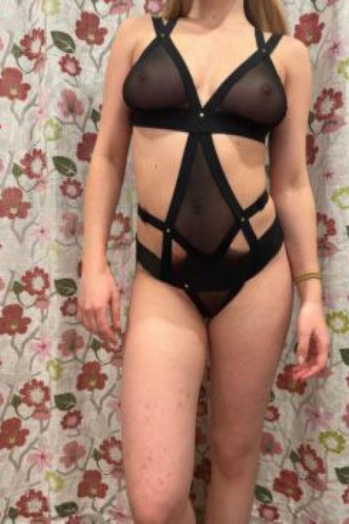 Девушка Проститутка в Питере у метро Удельная