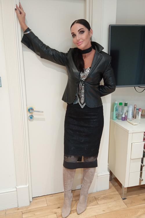 Девушка Проститутка в Питере у метро Старая Деревня