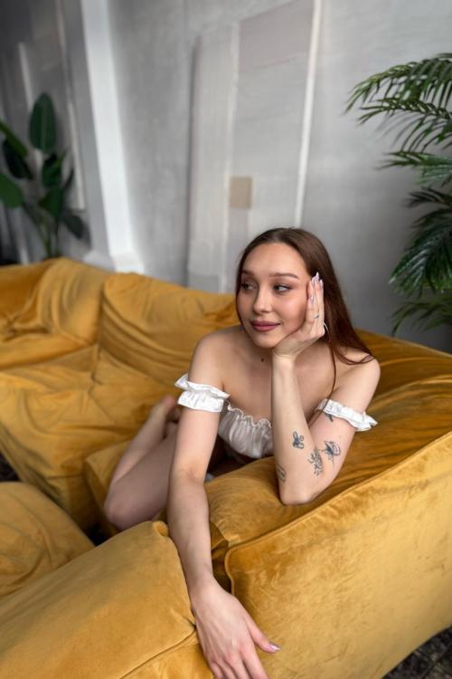 Девушка Проститутка в Питере у метро Автово