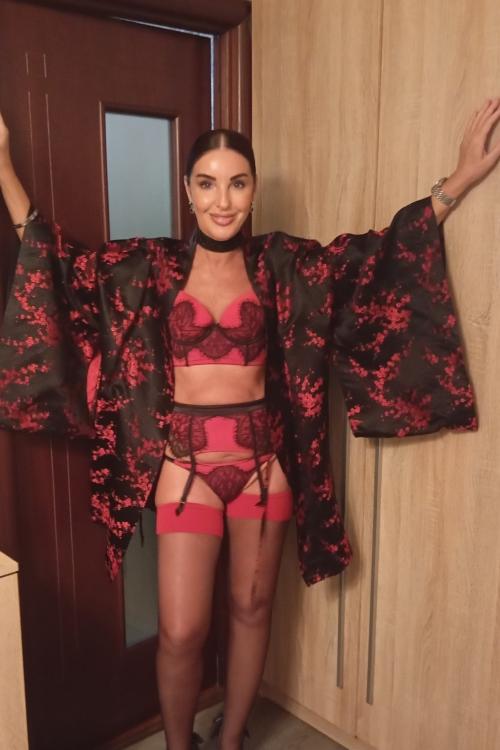 Проститутка Ангелина, в Питере у метро Старая Деревня