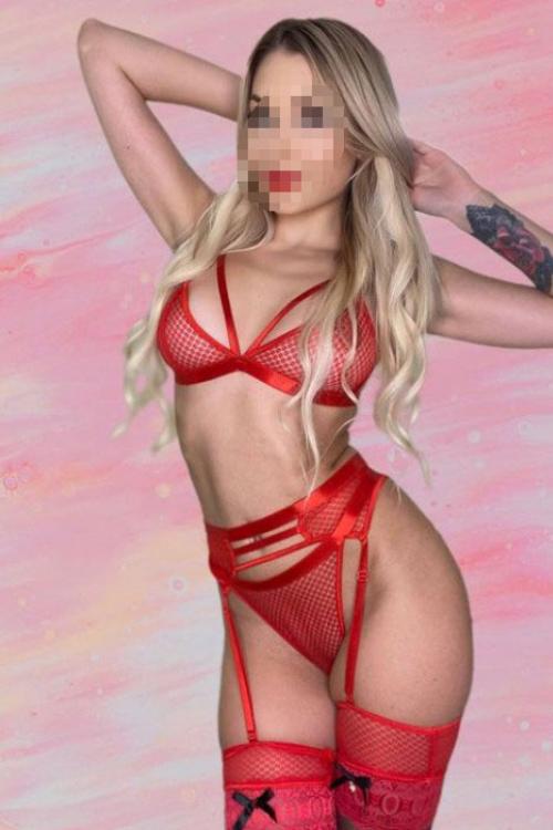 Девушка Проститутка в Питере у метро Проспект Славы