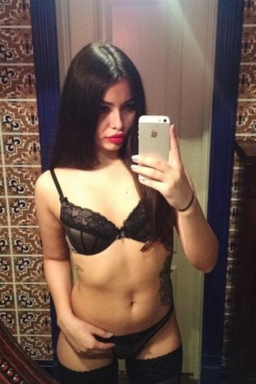 Девушка Проститутка в Питере у метро Проспект Ветеранов