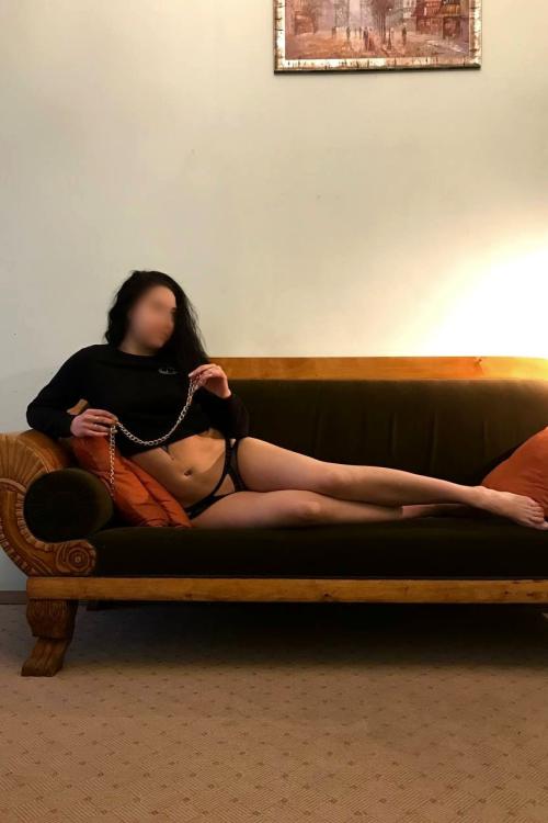 Девушка Проститутка в Питере у метро Владимирская