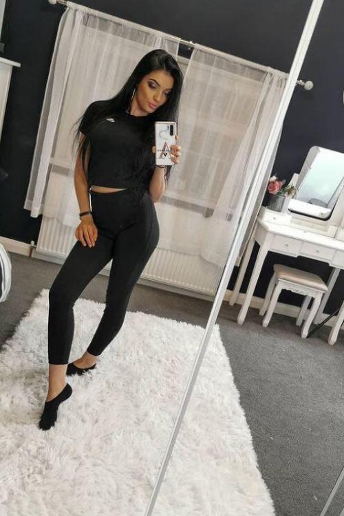 Девушка Проститутка в Питере у метро Кировский завод