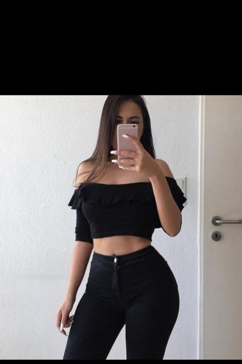 Девушка Проститутка в Питере у метро Адмиралтейская