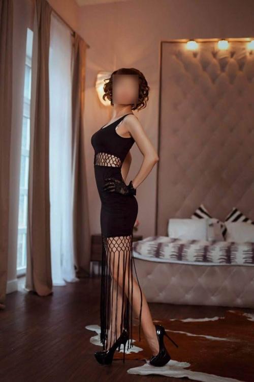 Девушка Проститутка в Питере у метро Проспект Ветеранов