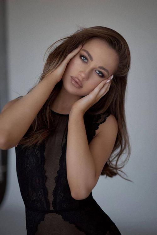 Девушка Проститутка в Питере у метро Автово