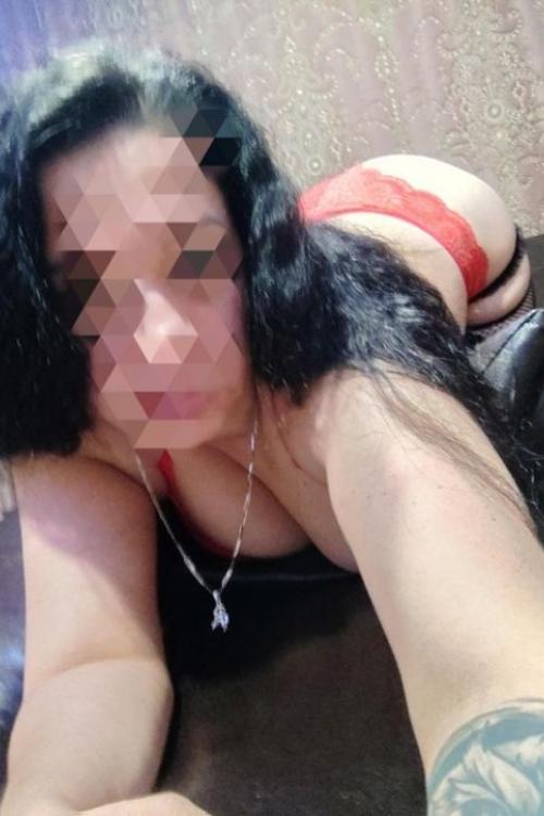 Девушка Проститутка в Питере у метро Площадь Мужества