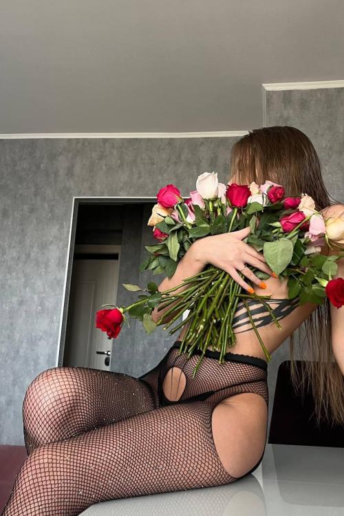 Девушка Проститутка в Питере у метро Сенная площадь