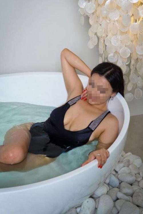 Проститутка Арина, СПб у метро Площадь Мужества