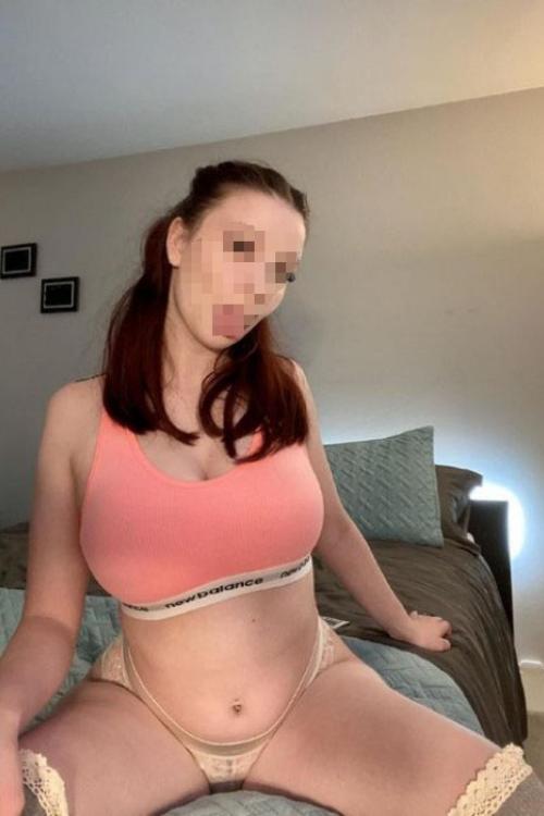 Девушка Проститутка в Питере у метро Озерки