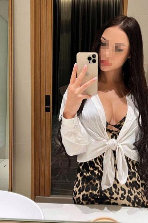 Девушка Проститутка в Питере у метро Дунайская