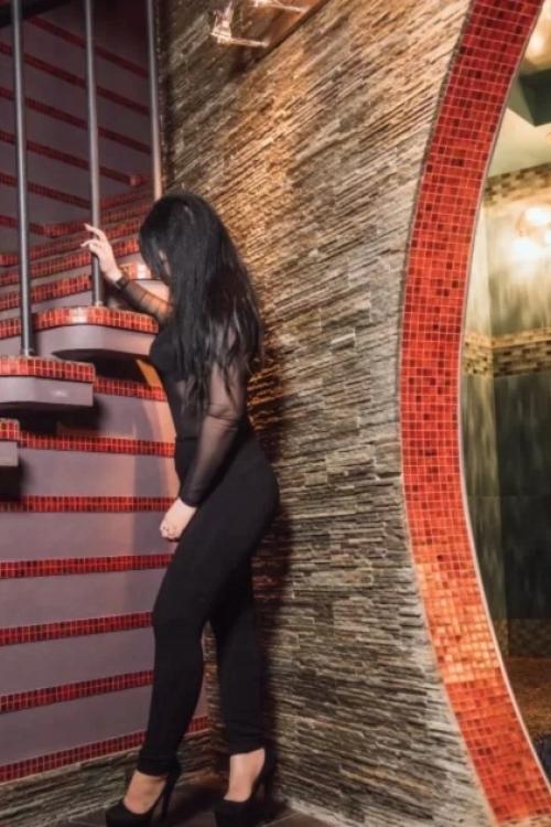 Девушка Проститутка в Питере у метро Ленинский проспект